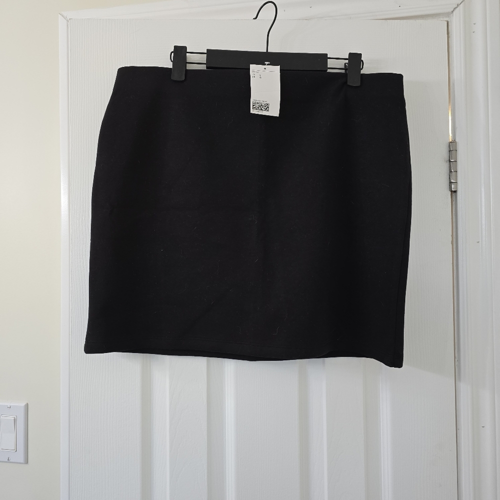 Classic Black Women's Skirt